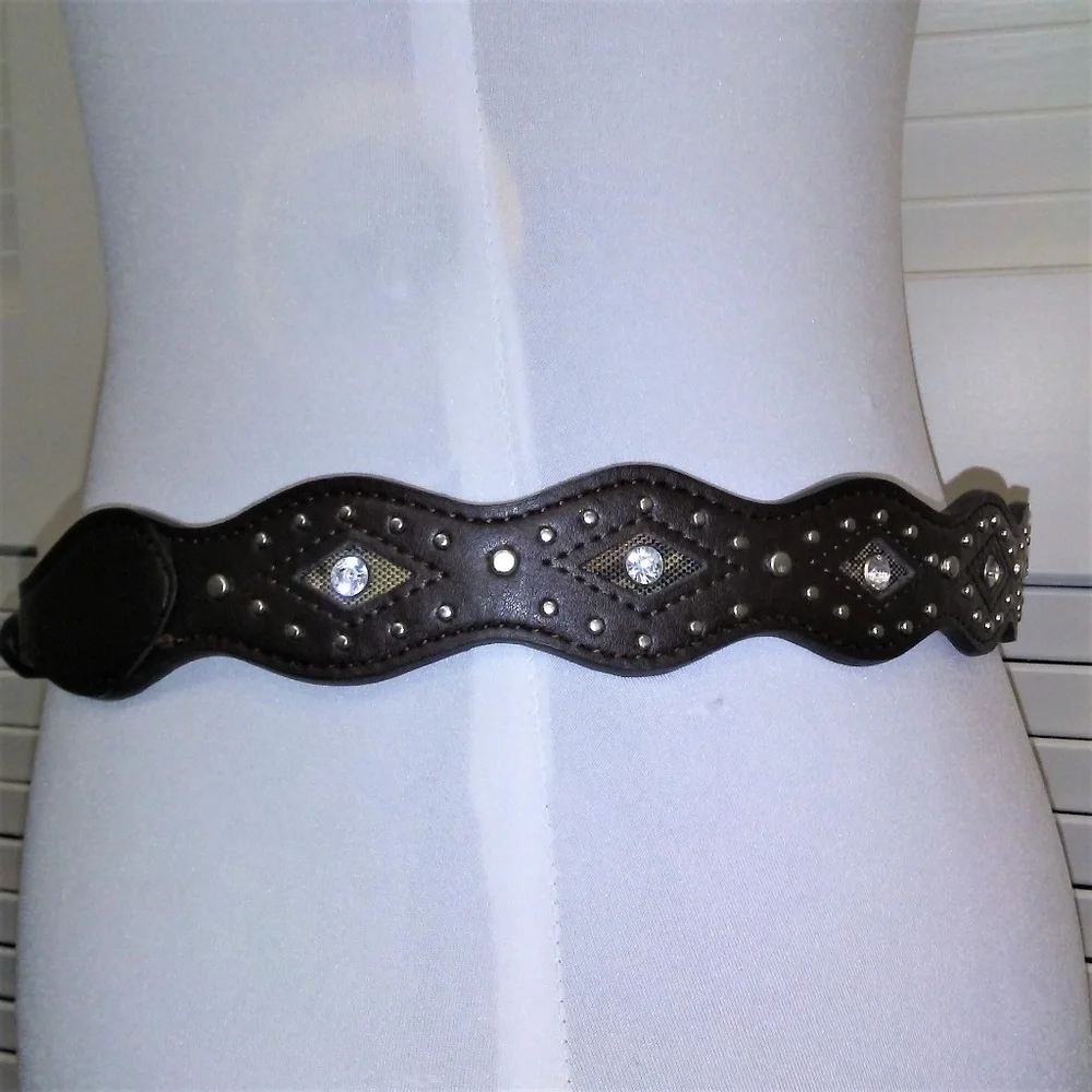 Western Style Belt with Silver Tone‎ Buckle & Bling